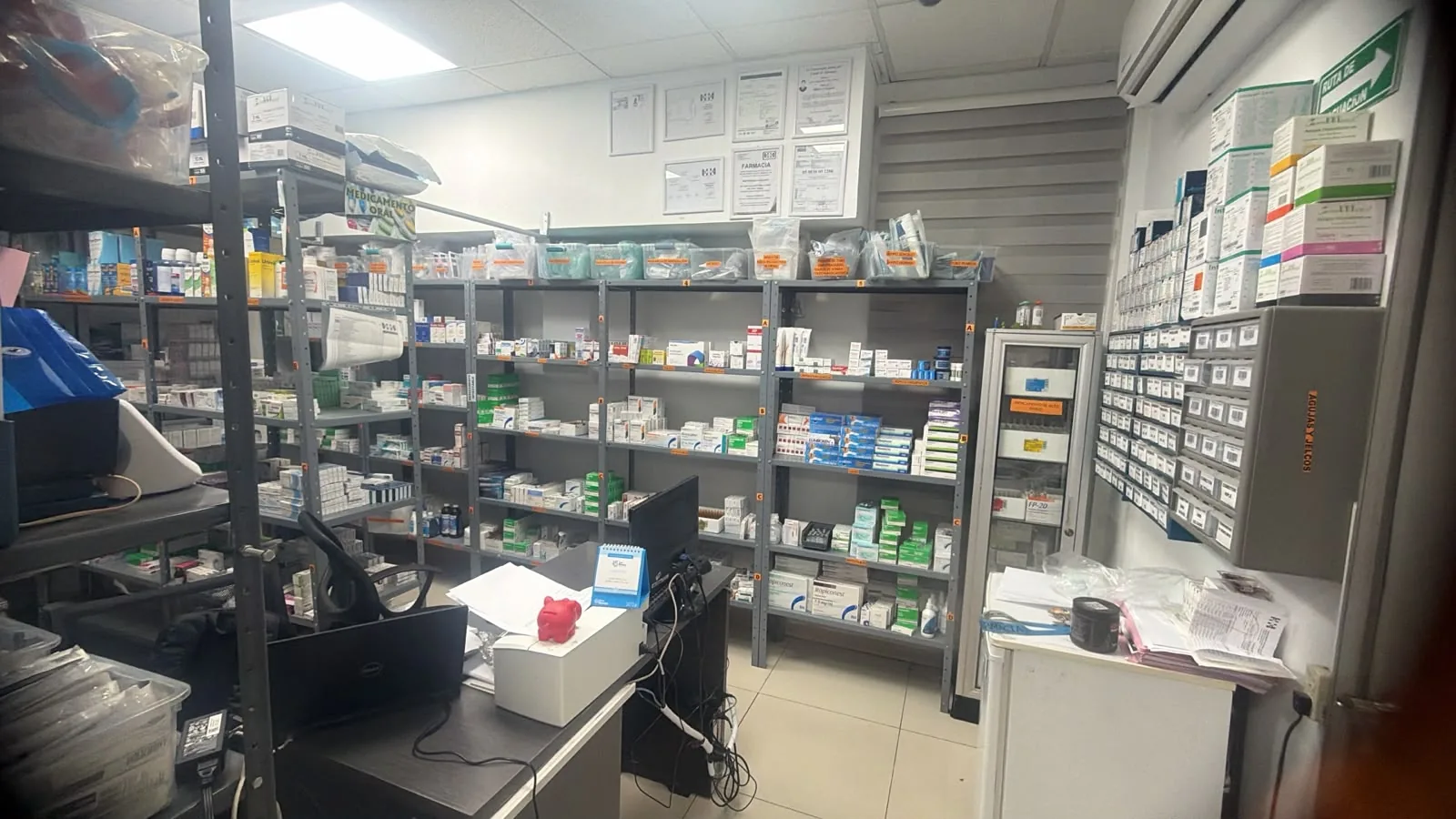 Farmacia Human Hospital